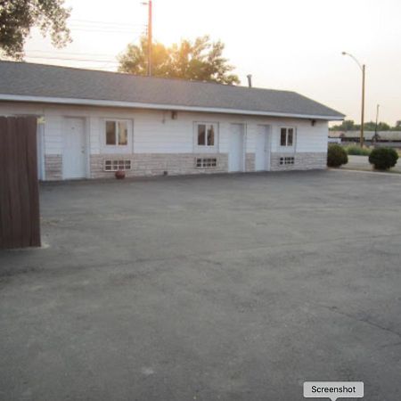 Montana Inn Near Little Big Horn Battlefield-Pompey Piller-Colstrip Forsyth Exteriör bild